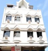 Hotel Aaditya Palace Jālgaon Exterior foto